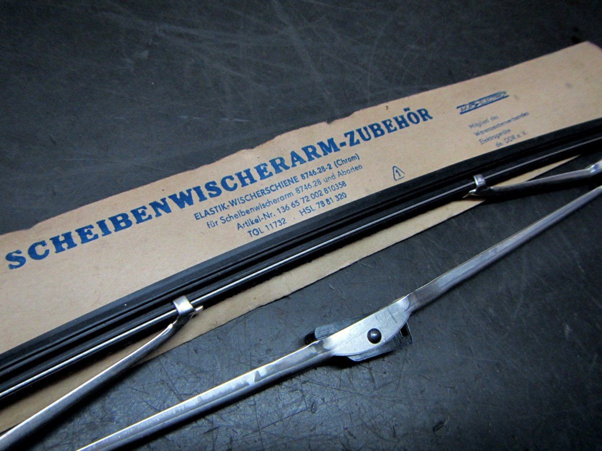 Scheibenwischer Wischerblatt mit Gummi silber Wartburg P353 Barkas B1000 Origina 