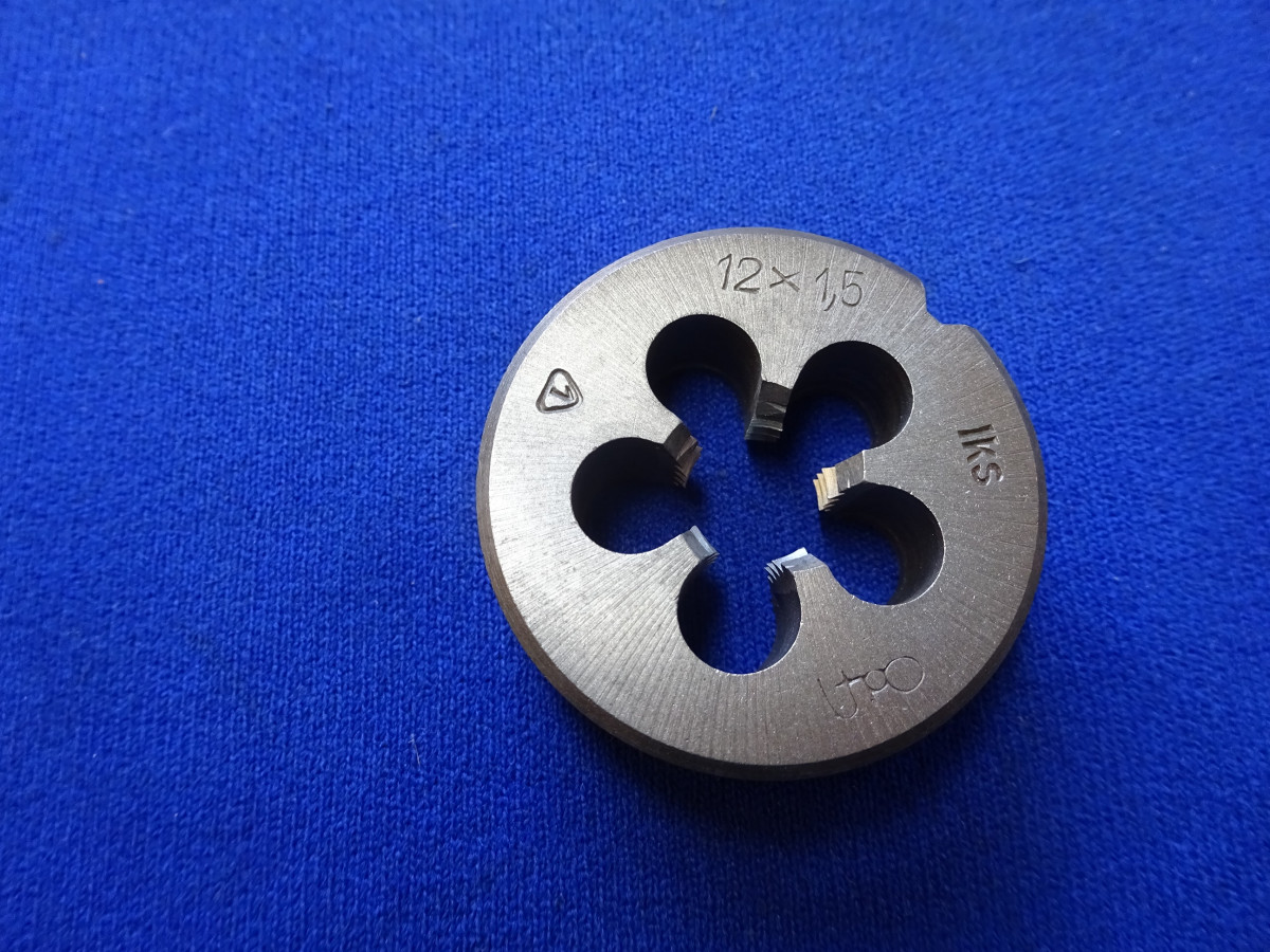 Gewindeschneider M12 X 1 5