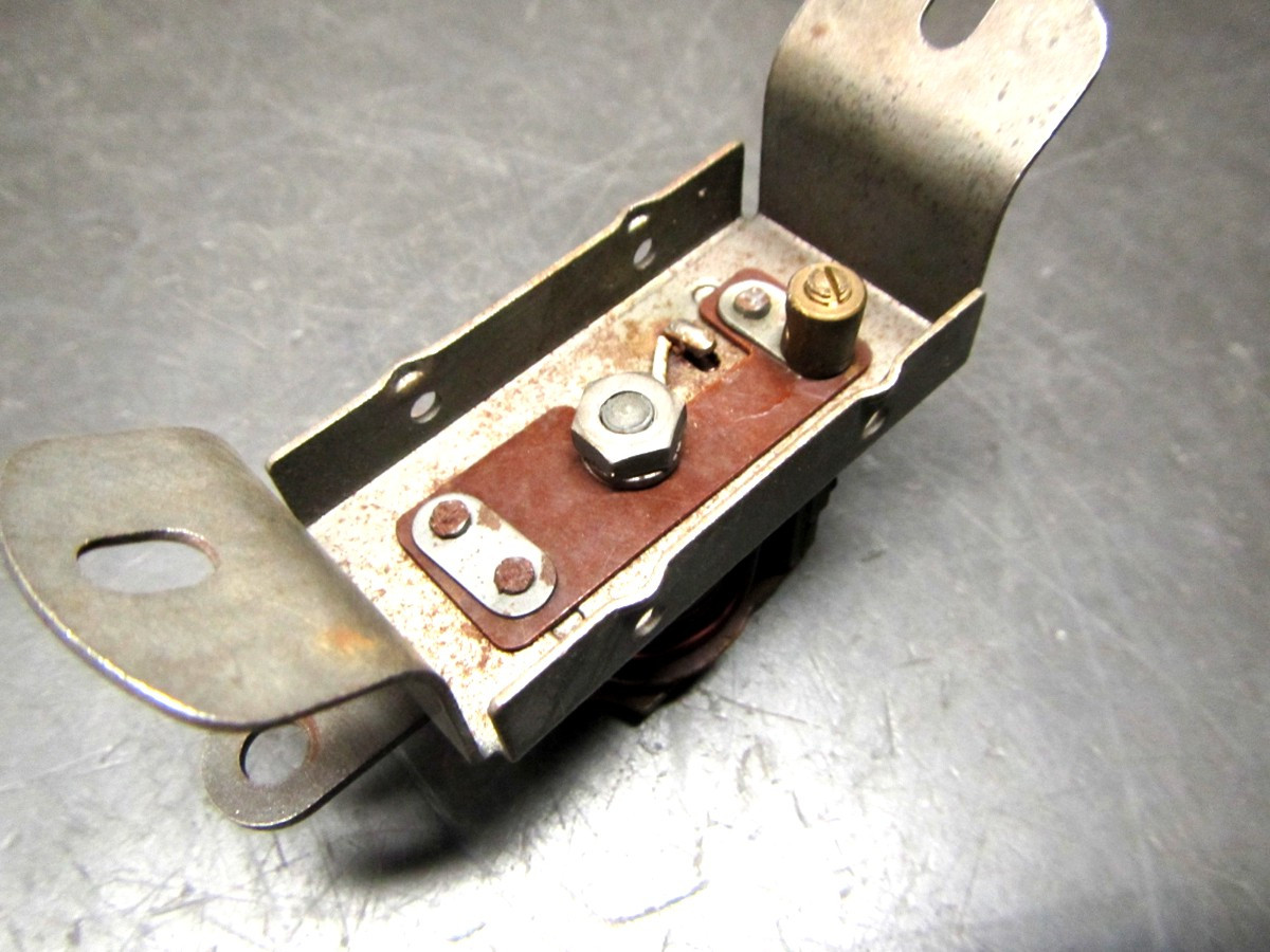 Lichtmaschinen-Regler 6 Volt Plitz Reglerschalter (18880