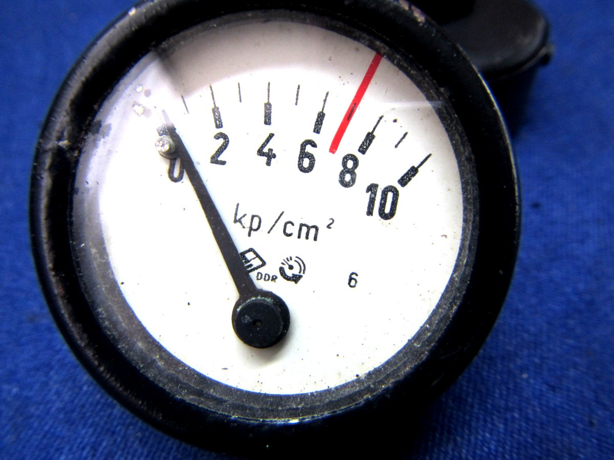 Manometer 10kg/cm IFA Fortschritt Kompressor (22626) ***sixpoints*** der OldtimerService