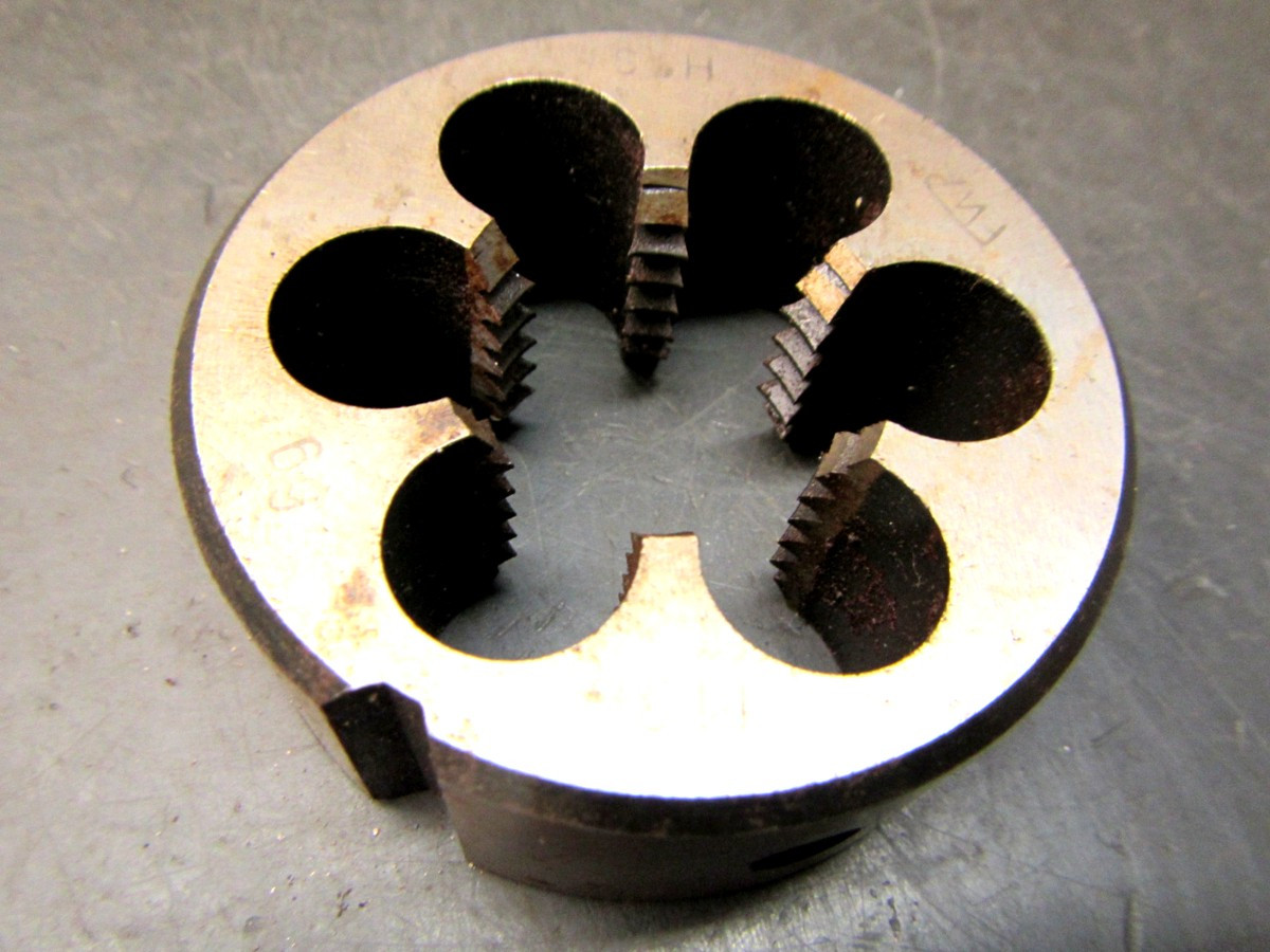 Schneideisen M30 X 3,5 HSS - Gewindeschneider DIN 223 Rechts