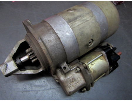 Anlasser Lada KAT3K / 35.3708 Starter Neu (C15970)