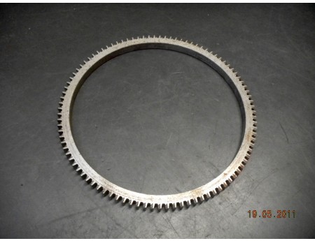 Zahnkranz Anlasserkranz NEU Wartburg B1000 Motor (C786-1)