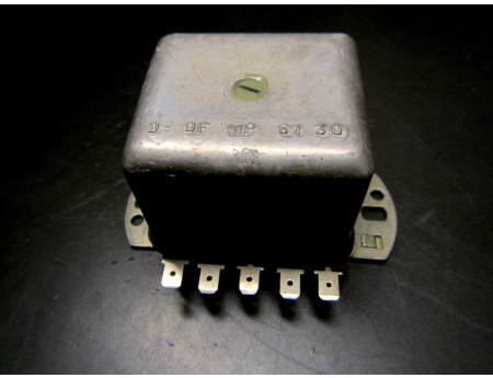 Regler Lichtmaschine 24 V IFA Fortschritt NVA Spannungsregler (7689)