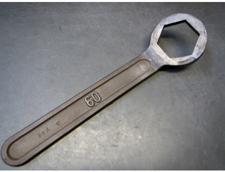 Schraubenschlüssel 64 Ringschlüssel Mutternschlüssel antik (1034