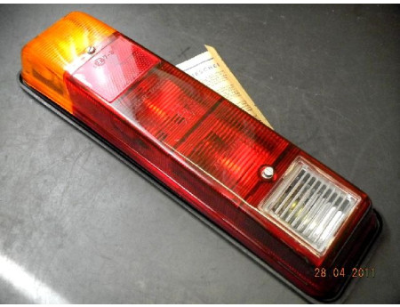Wartburg 353 Rückleuchte kpl. + Unterlage neu (C0635)