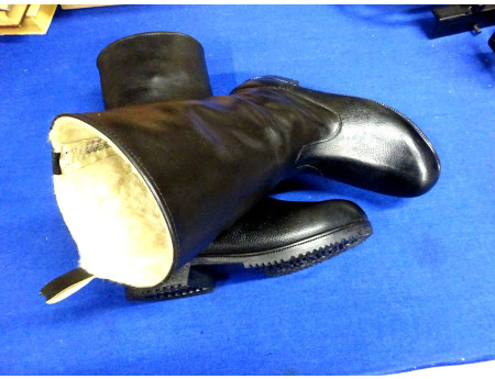 Lederstiefel Gr. 26 Offiziersstiefel gefüttert neuwertig (28430)