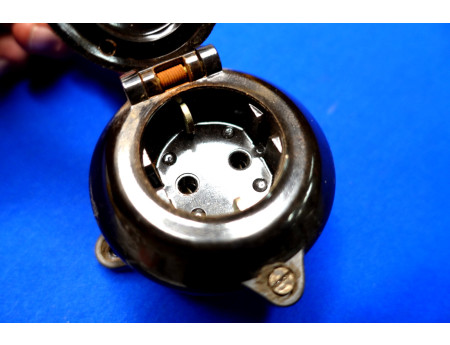 Aufputz Schuko Steckdose 3700 Kab1 Feuchtraum DDR (26139)