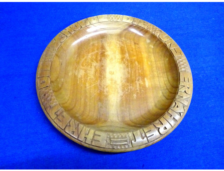 "Ehret die Scholle, die uns ernähret" Holzteller 285 mm (28471)