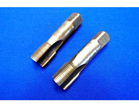 Gewindeschneider Schneidbohrer M22 x 1,5 HSS DDR (29164)