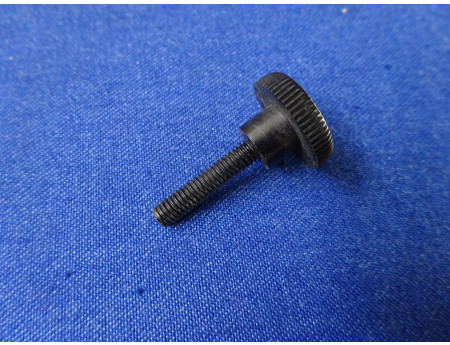 Rändelschraube 4 x 18 mm Kunststoff DDR (26801)