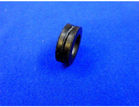Gummidurchführung Tülle 15 x 24 x 8 mm IFA DDR (24942)