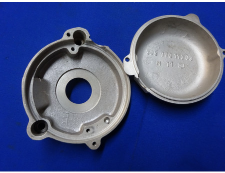 Unterbrecher Gehäuse Wartburg 311 - 45 PS Motor (27412)