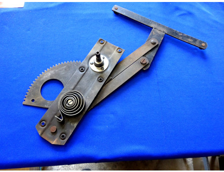 Fensterheber Kurbelapparat  Gera 1957 IFA DDR (27758)