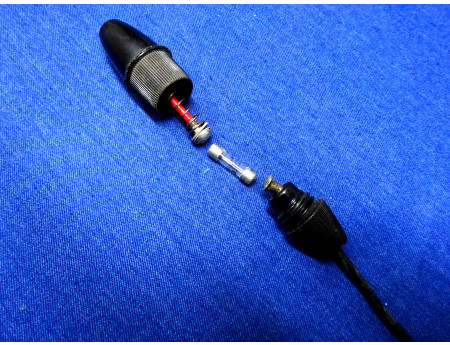 Sicherungshalter 20 x 56 mm IFA DDR Autoradio (25856)