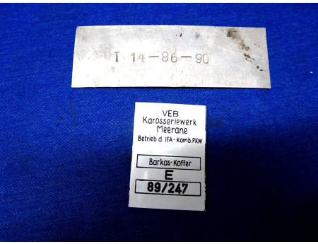 Karosserie Schild Plakette Barkas B1000 Koffer (25960)