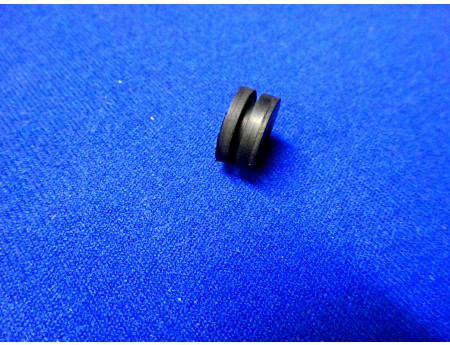 Gummitülle 6 x 13,5 x 6,5 mm Kabeldurchführung IFA DDR (28005)