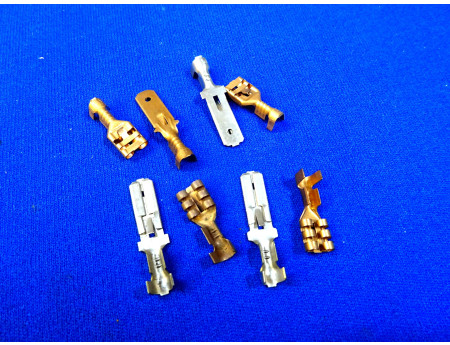 Stecker Steckverbinder 4 Satz Kabelverbinder IFA DDR (26010)
