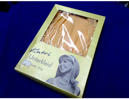 Katri Unterkleid DDR lachs Größe 44 OVP (28231)