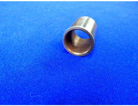 Buchse Stahl / Messing 17,3 x 22 x 26 mm IFA DDR (26251)