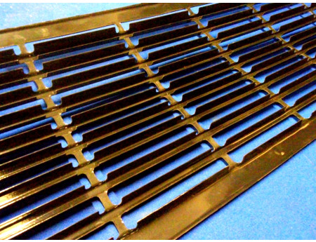 Kühlergrill schwarz Wartburg 353 Neuteil (29011)