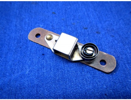 Kohlebürsten Halter  IFA DDR (22539)