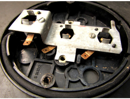 Lampenträger Sockel Unterteil Rückleuchte QEK Wohnwagen Anhänger (C20180)