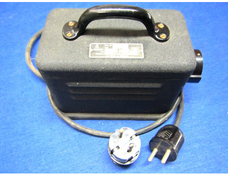 Trafo NT 138 DDR Netz-Trenntrafo 220 Volt 60 Watt (24023)