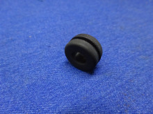 Kabeldurchführung Tülle 8x18x9 mm IFA DDR (24625)