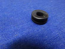 Kabeltülle Gummidurchführung 6,5x15,5x6 mm IFA DDR (24626)