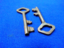 Schlüssel antik Guss 56 x 23 mm 2 Stück (27345)