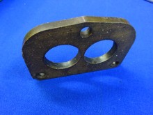 Isolierplatte 66 x 98 x 7,7 mm 2 x 31 mm Durchlass Bakelit (25573)