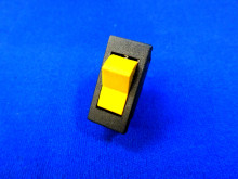 Wippenschalter gelb 8602.3 IFA DDR (25940)