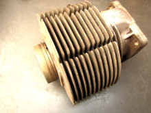 Zylinder geschliffen Kolben 72,23 Neu Trabant 601 (21227)