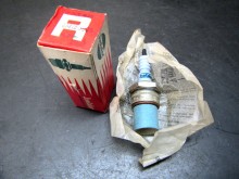 Isolator RM18-300S Rennkerze Sportzündkerze (C21930)