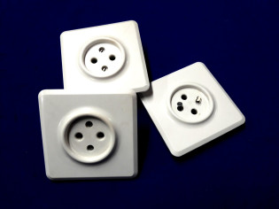 DDR Steckdosen Unterputz K2130 (28931)