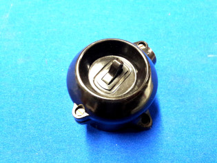 Wechselschalter Bakelit schwarz DDR (28934)