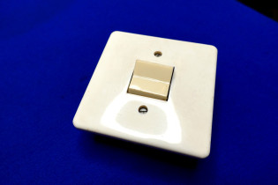 Schalter weiß Unterputz DDR Lichtschalter (29152)