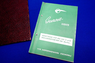 Ersatzteilliste MZ RT 125/3 Rollermotor RM 150 Berlin (29212)