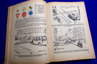Neue KFZ und Verkehrskunde Lehrbuch 1959  (29253)