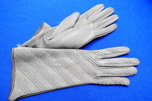 Damenhandschuh grau DDR Handschuh unbenutzt (29416)