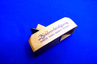 Flaschenöffner Hobel DDR ZV (29429)