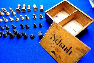 Schachfiguren Holz geschnitzt (29453)