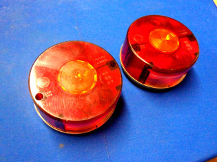 Rückleuchten 1 Satz DDR Anhänger QEK Dübener Ei (29039)