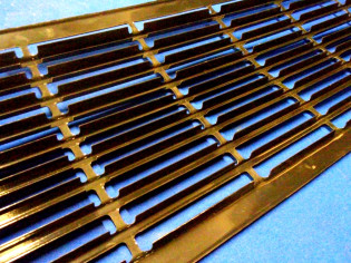 Kühlergrill schwarz Wartburg 353 Neuteil (29011)